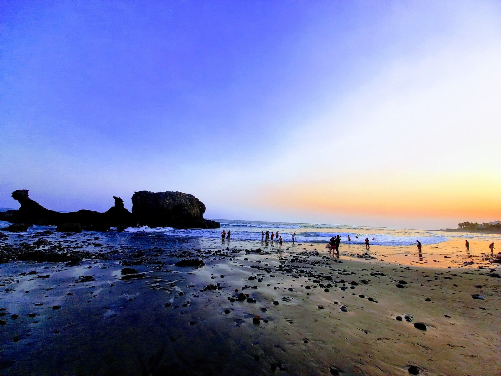 Tour Privado: Playas del Litoral — Surf & Sunset - Image 2